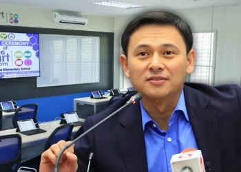 Angara leads opening of first fully air-conditioned public school in Laguna