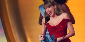 Taylor Swift becomes youngest woman inducted into Songwriters Hall of Fame at 36
