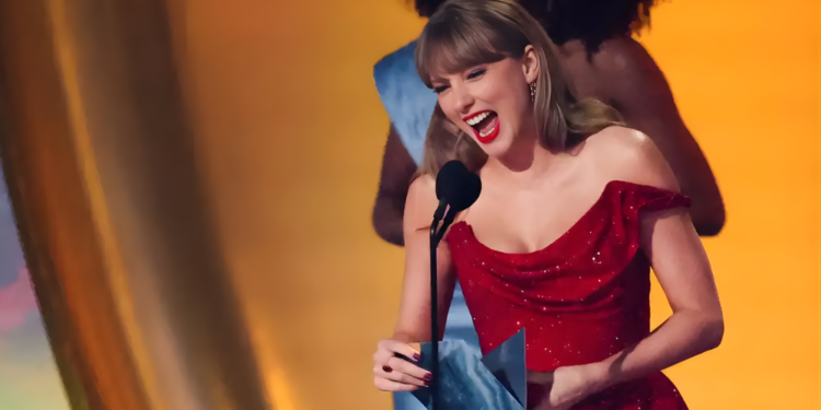 Taylor Swift becomes youngest woman inducted into Songwriters Hall of Fame at 36