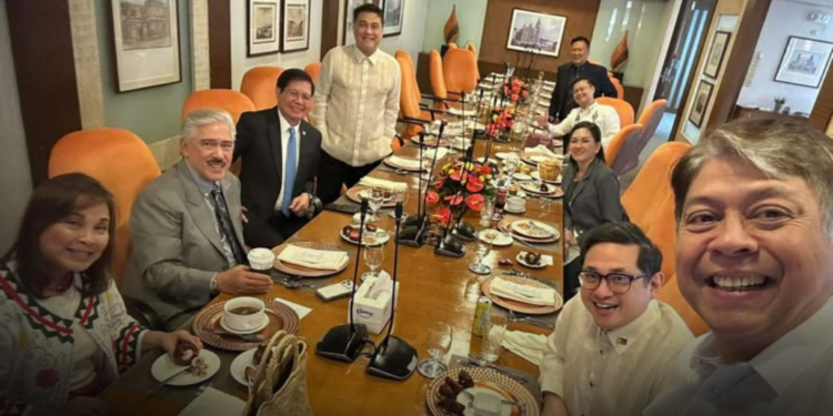 Taiwan says Trump–Xi call could ease tensions after $11B US arms deal