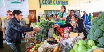 Filipinos denied boarding without HIV certificates prompt PH to press Oman to lift requirement