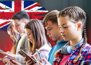 UK eyes midnight social media curfew for teens to improve sleep, school focus