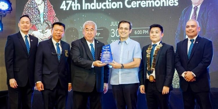 Isko Moreno receives Outstanding Rotarian award for advancing health care, housing and jobs in Manila